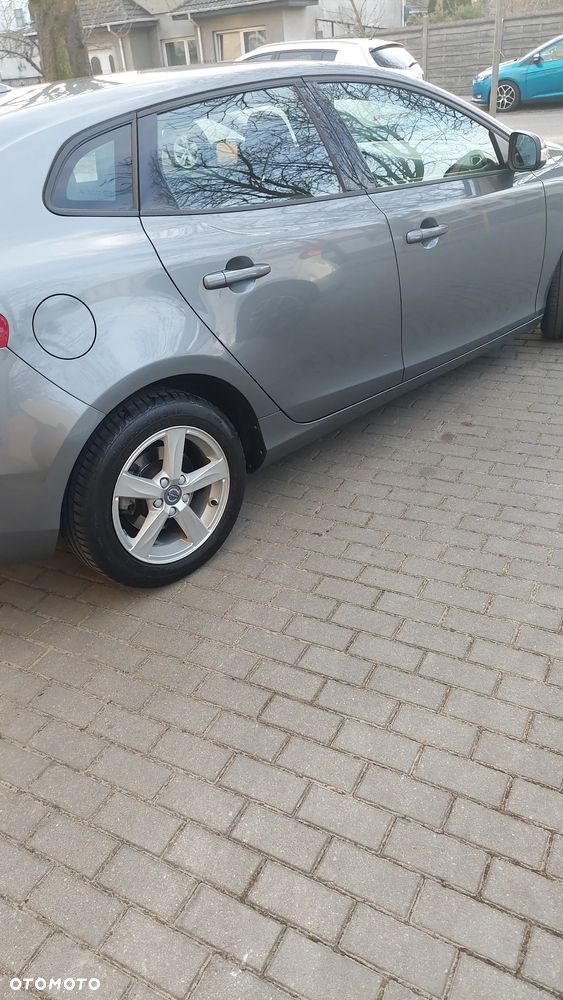 Volvo V40 D2 - 5