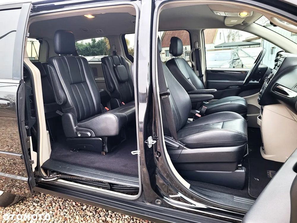 Lancia Voyager 2.8CRD Gold - 15