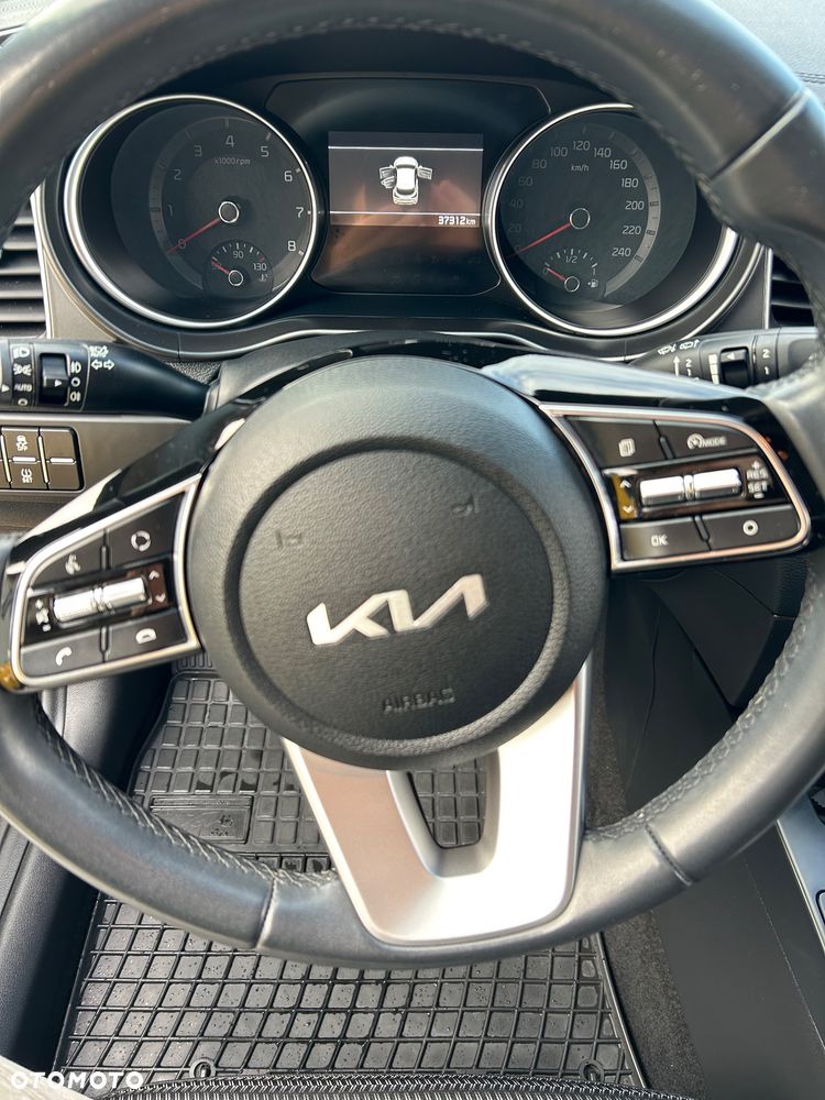Kia XCeed - 9