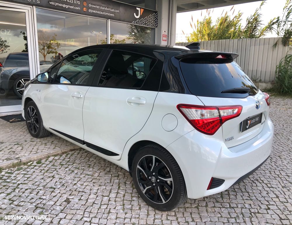 Toyota Yaris 1.5 HSD Square Collec.White - 12