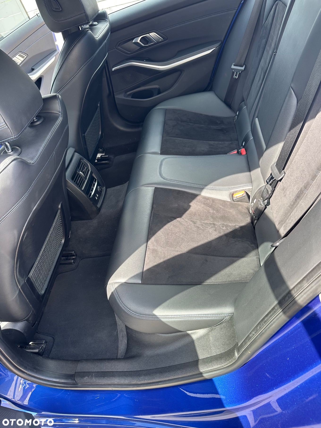 BMW Seria 3 318d - 19