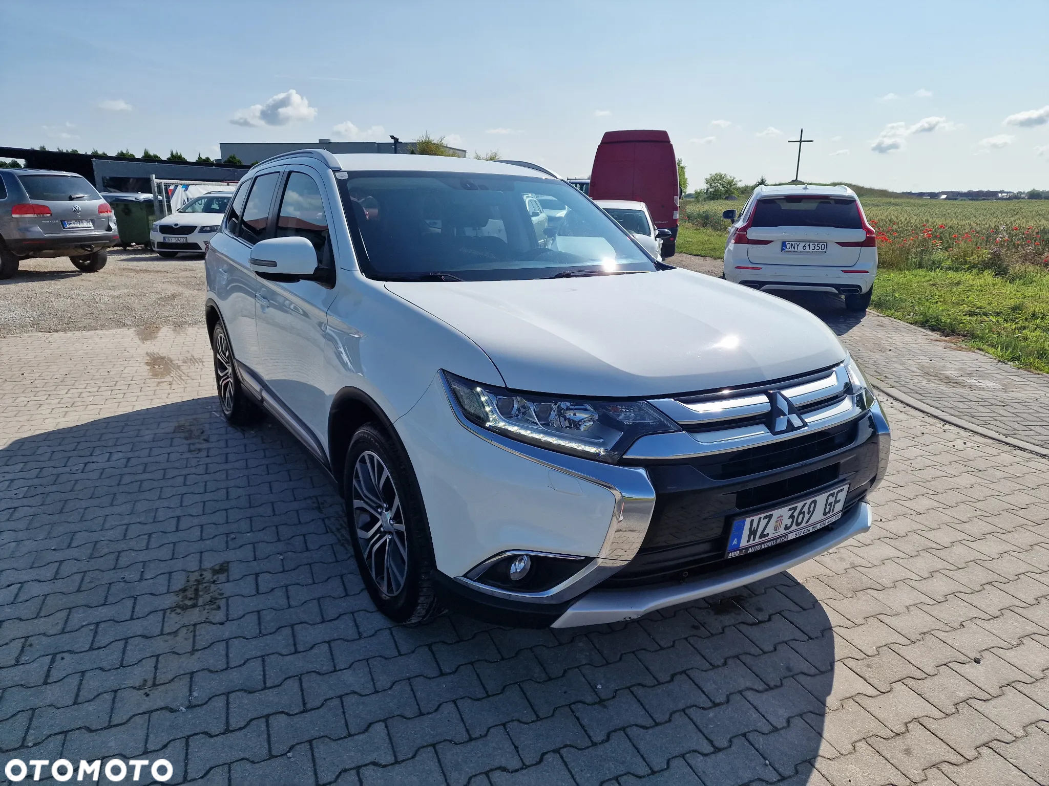 Mitsubishi Outlander 2.2 DID Intense + 4WD - 7
