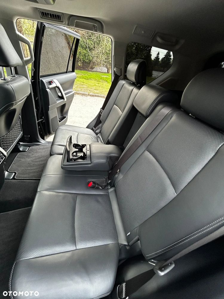 Toyota Land Cruiser LC 2.8 D-4D Executive - 24