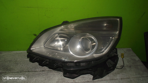 Farol Esquerdo Renault Scénic - 2005 / 2008