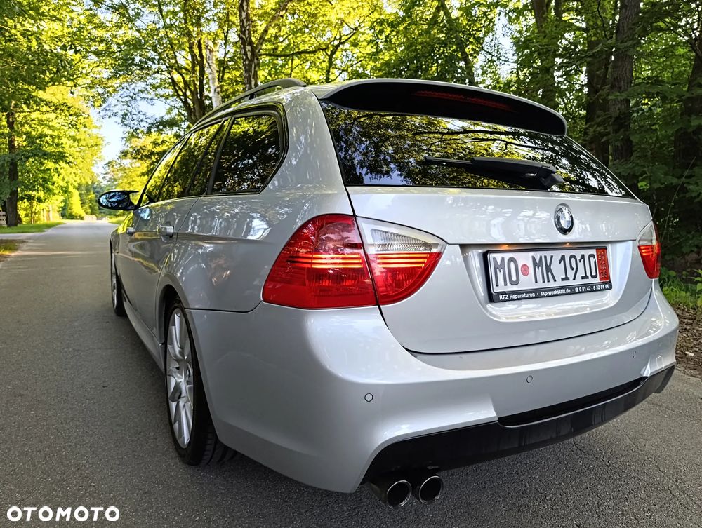 BMW Seria 3 330i - 6