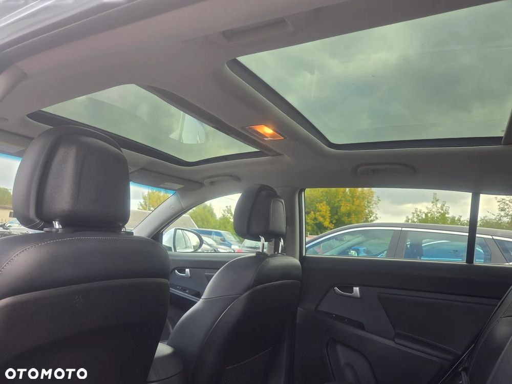 Kia Sportage 2.0 CRDI 4WD Automatik Vision - 14