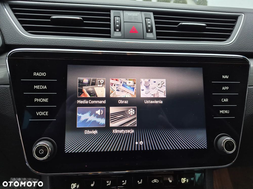 Skoda Superb 2.0 TDI SCR Style DSG - 14