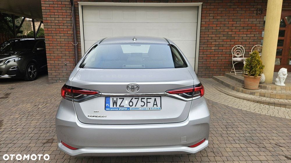 Toyota Corolla - 10