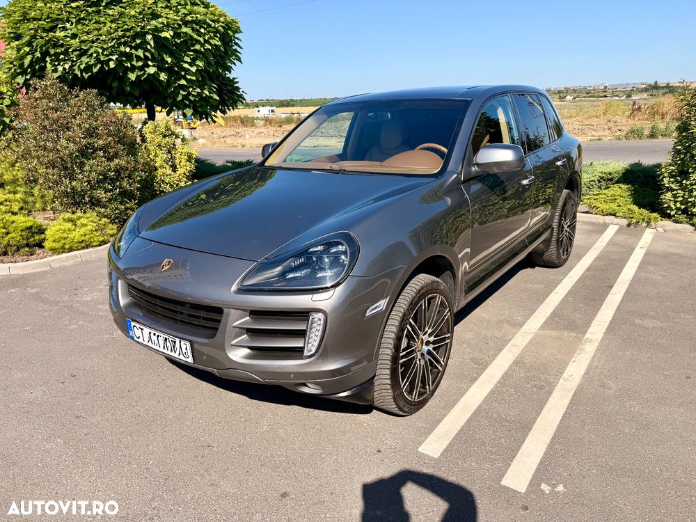 Porsche Cayenne - 1