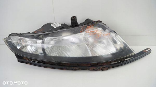 LAMPA PRAWY PRZÓD PRZEDNIA HONDA CIVIC VIII 06-09R*