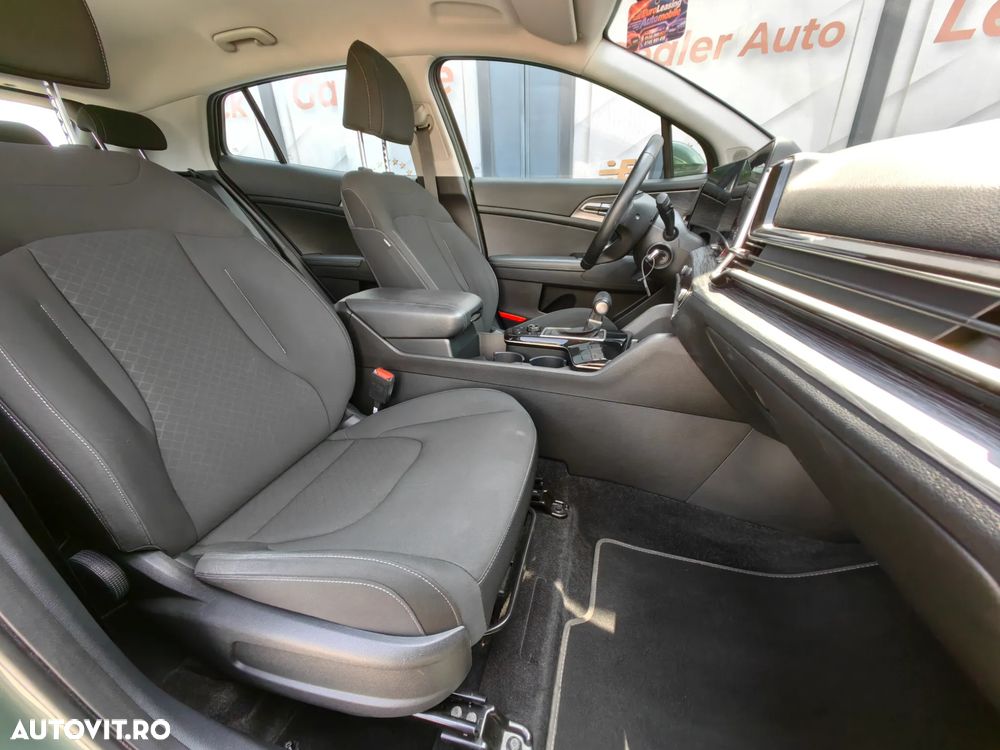 Kia Sportage 1.6 DSL MHEV 7DCT HP 4x2 Business Line - 20