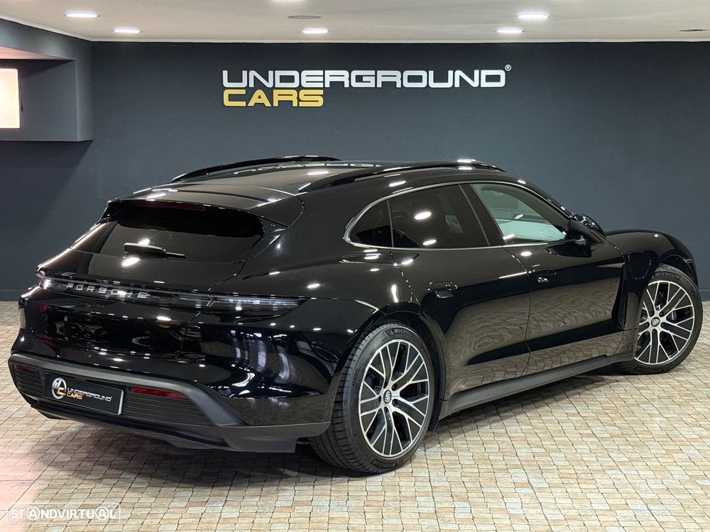 Porsche Taycan Sport Turismo - 8