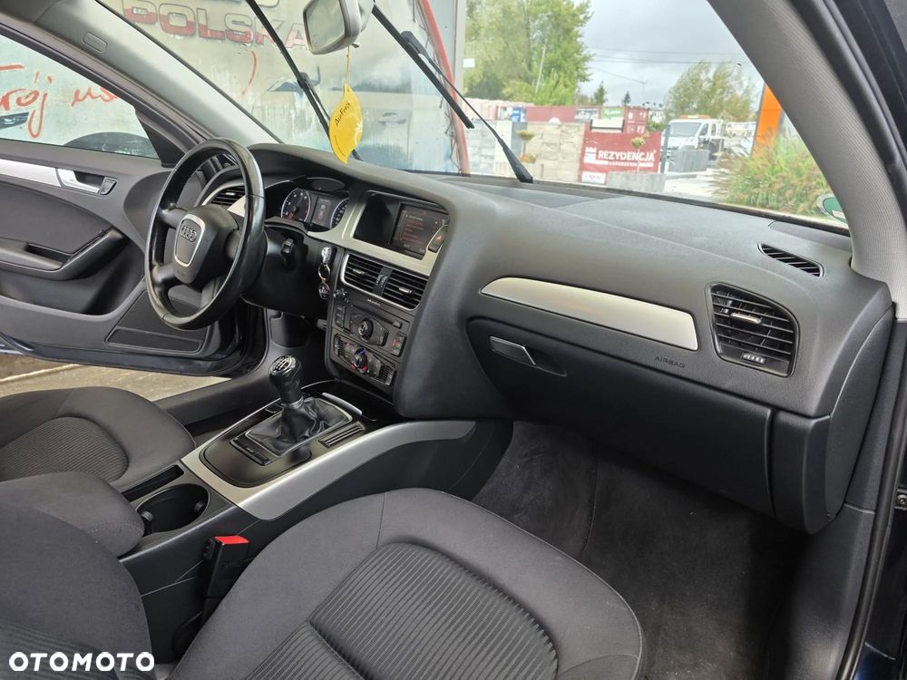 Audi A4 Limousine - 18