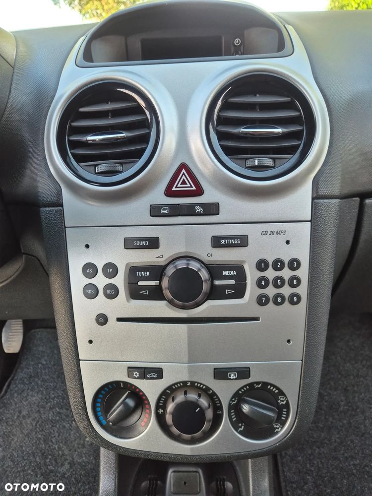 Opel Corsa - 20
