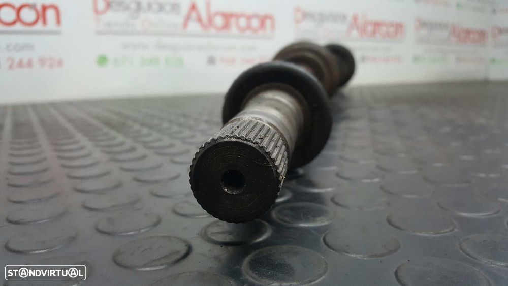 TRANSMISSÃO FRENTE DIREITA LANCIA PHEDRA (180) 2.2 JTD 16V EMBLEMA - 2