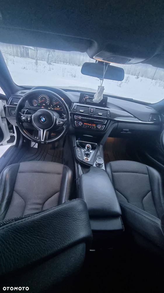 BMW M4 DKG - 13