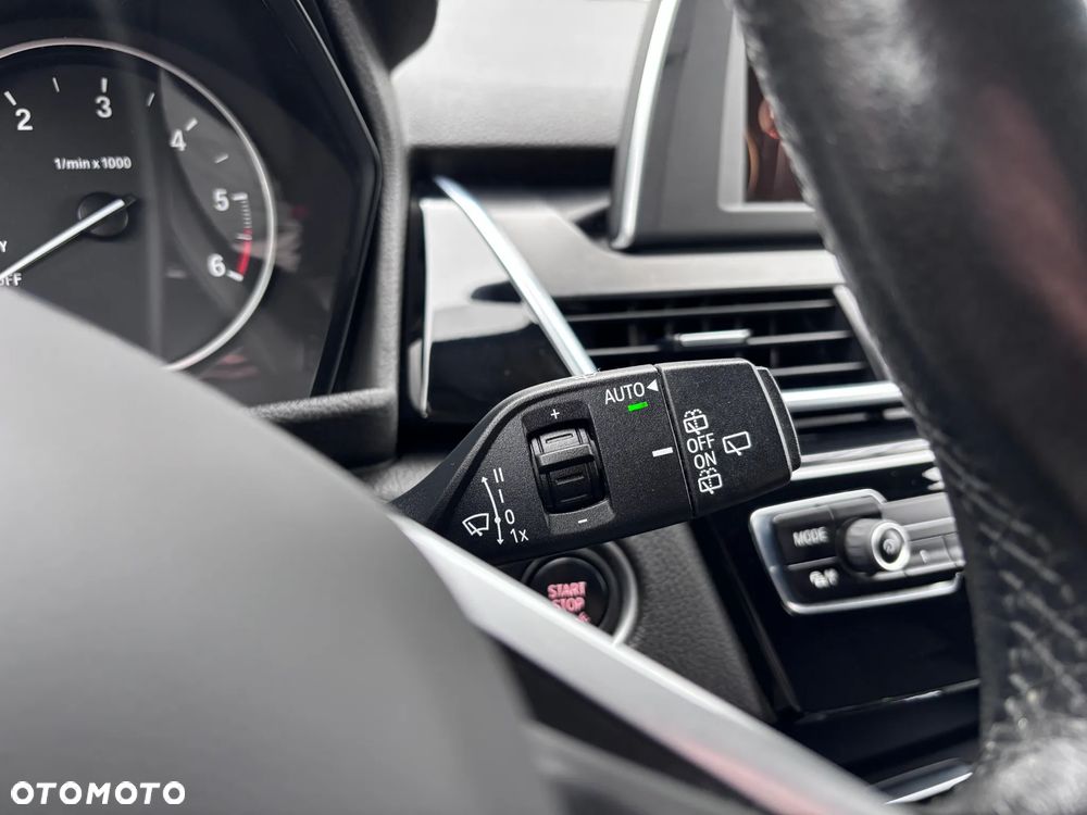 BMW Seria 2 218d Advantage - 22