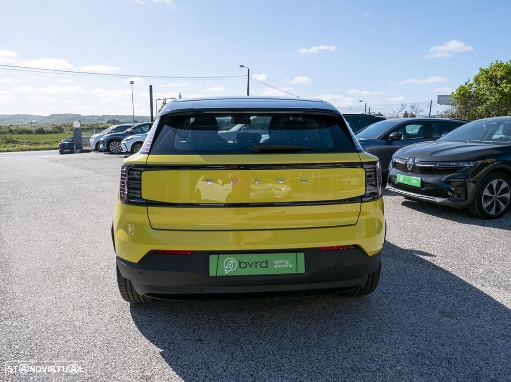 Volvo EX30 Single Motor Extended Range RWD Plus - 6