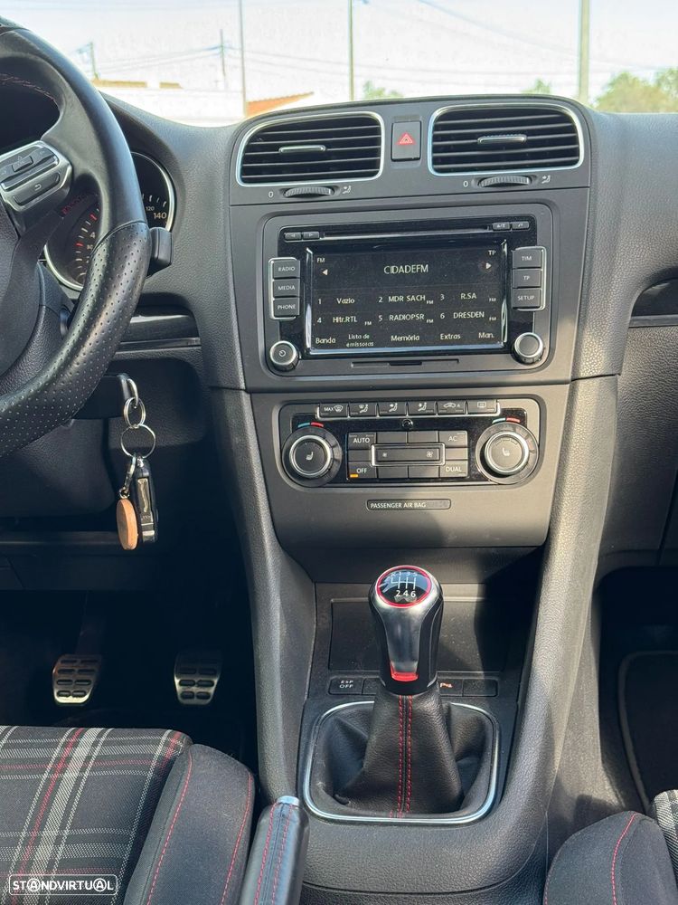 VW Golf 2.0 GTI - 6