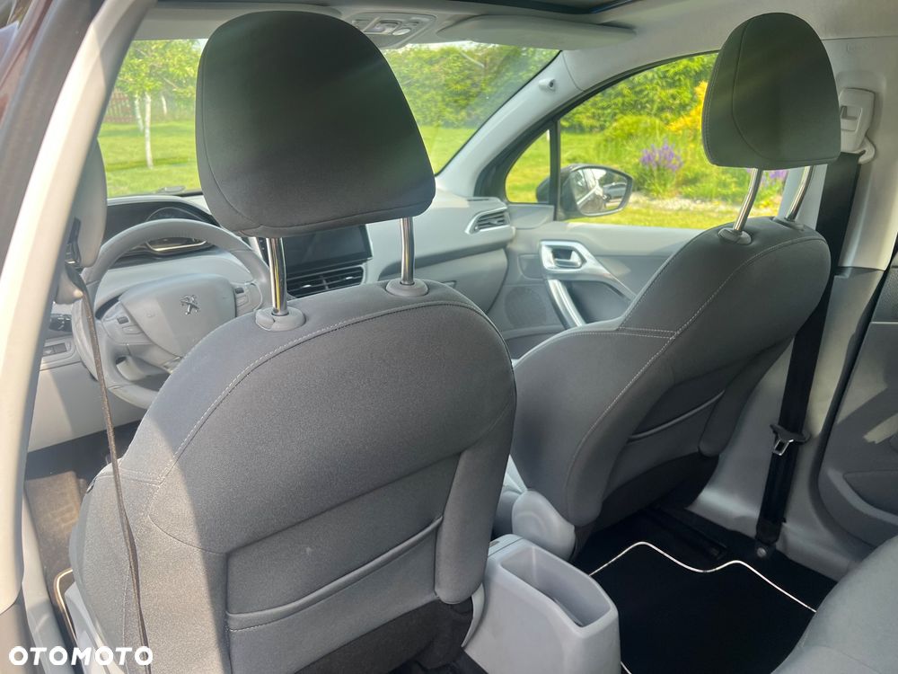 Peugeot 208 1.4 VTi Allure - 29