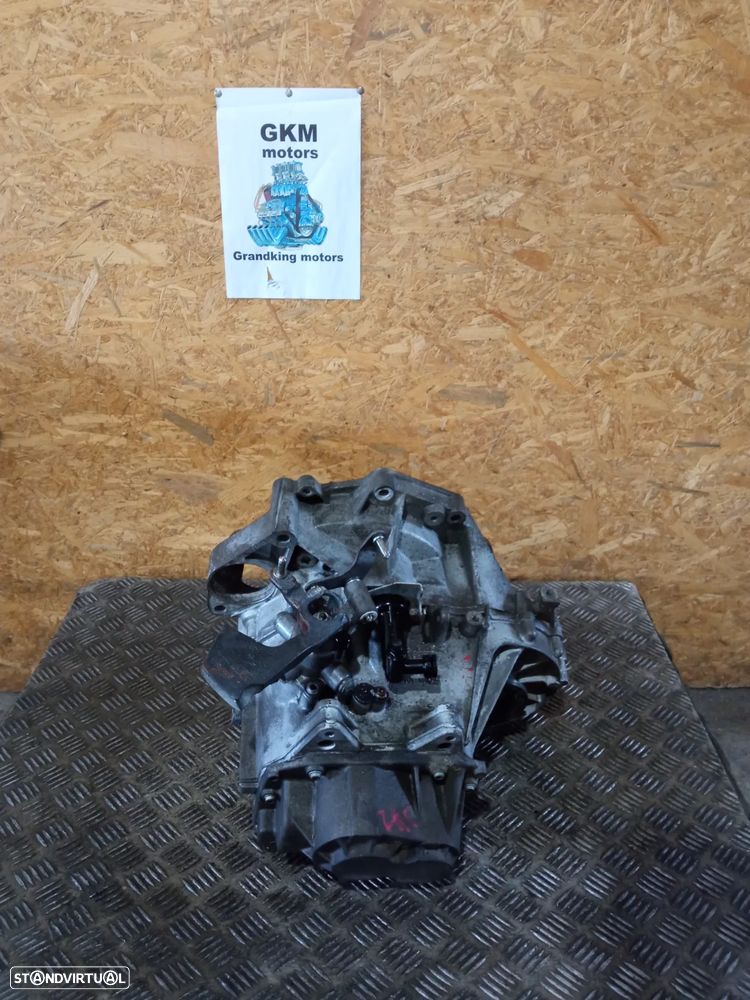 Caixa de velocidades Volkswagen Golf 1.6 FSi 16V REF: JHZ - 1