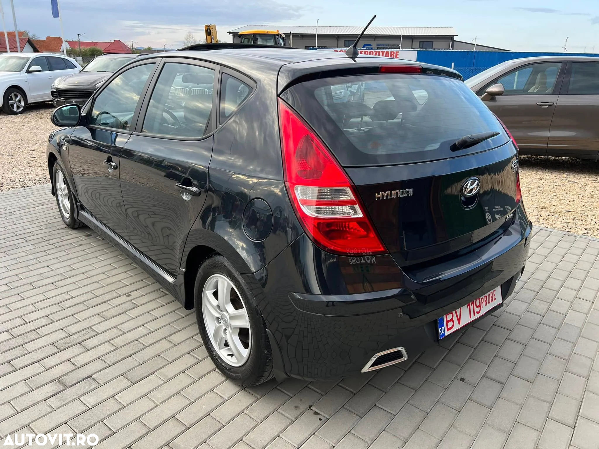 Hyundai i30 1.6 CRDi CLASSIC - 25