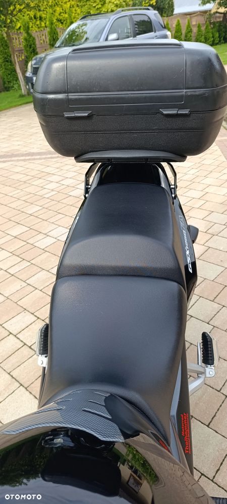 Suzuki GSX - 10