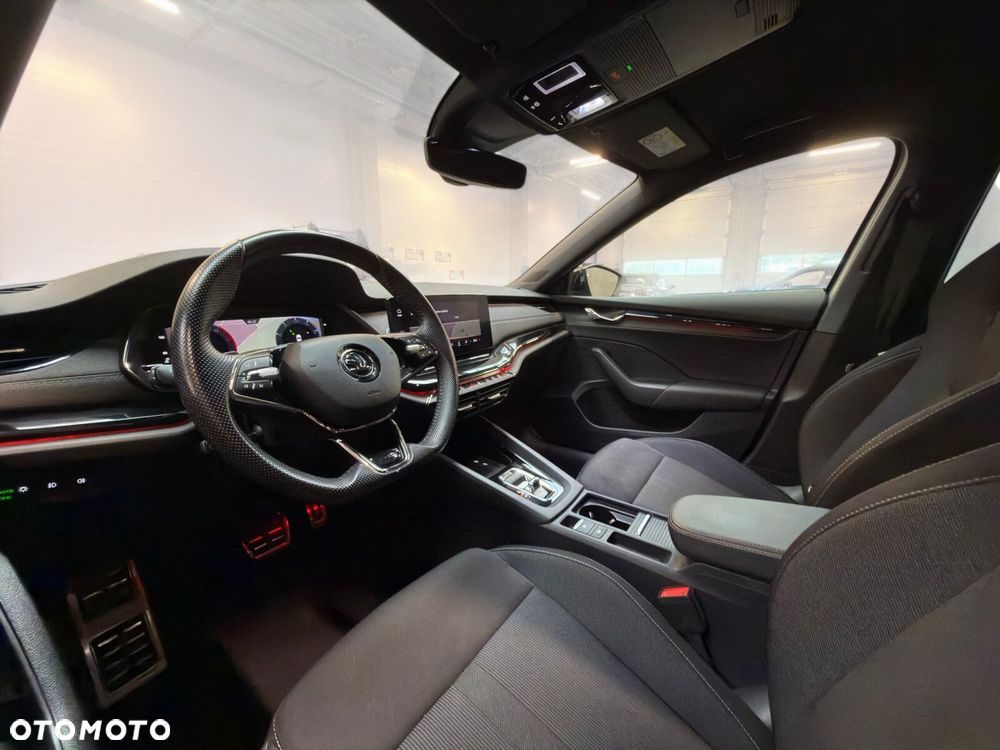 Skoda Octavia 2.0 TDI Sportline DSG - 18
