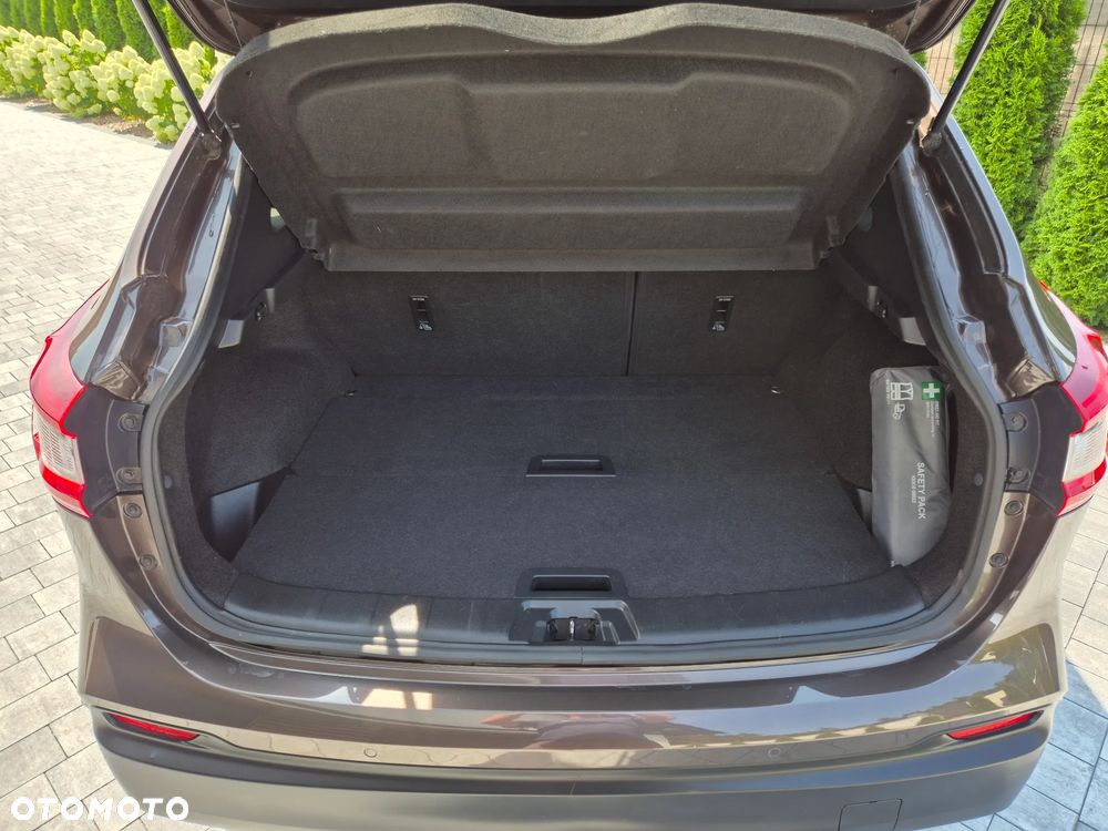 Nissan Qashqai 1.3 DIG-T Tekna+ - 12