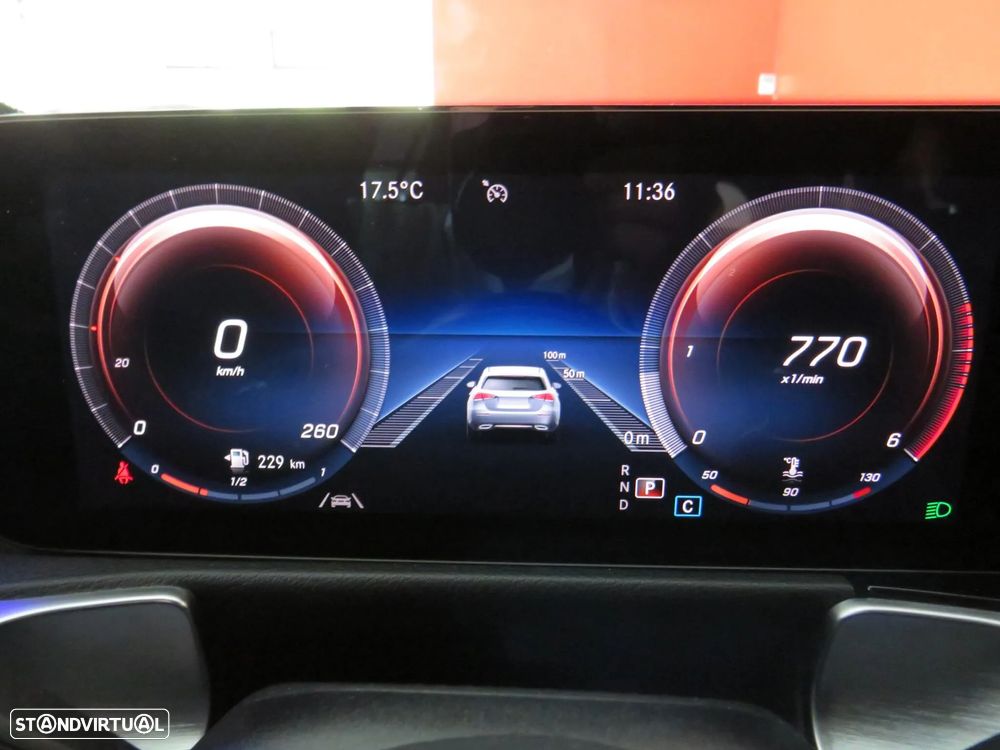 Mercedes-Benz GLB 200 d AMG Line - 20