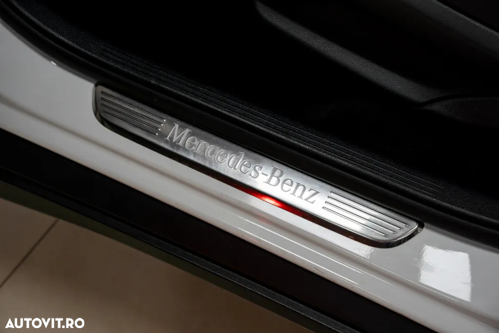 Mercedes-Benz GLC 300 d 4Matic 9G-TRONIC Exclusive - 26