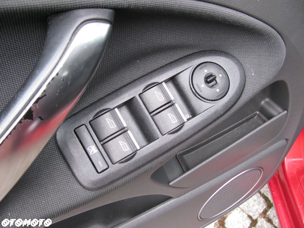 Ford C-MAX 1.8 Ambiente - 21