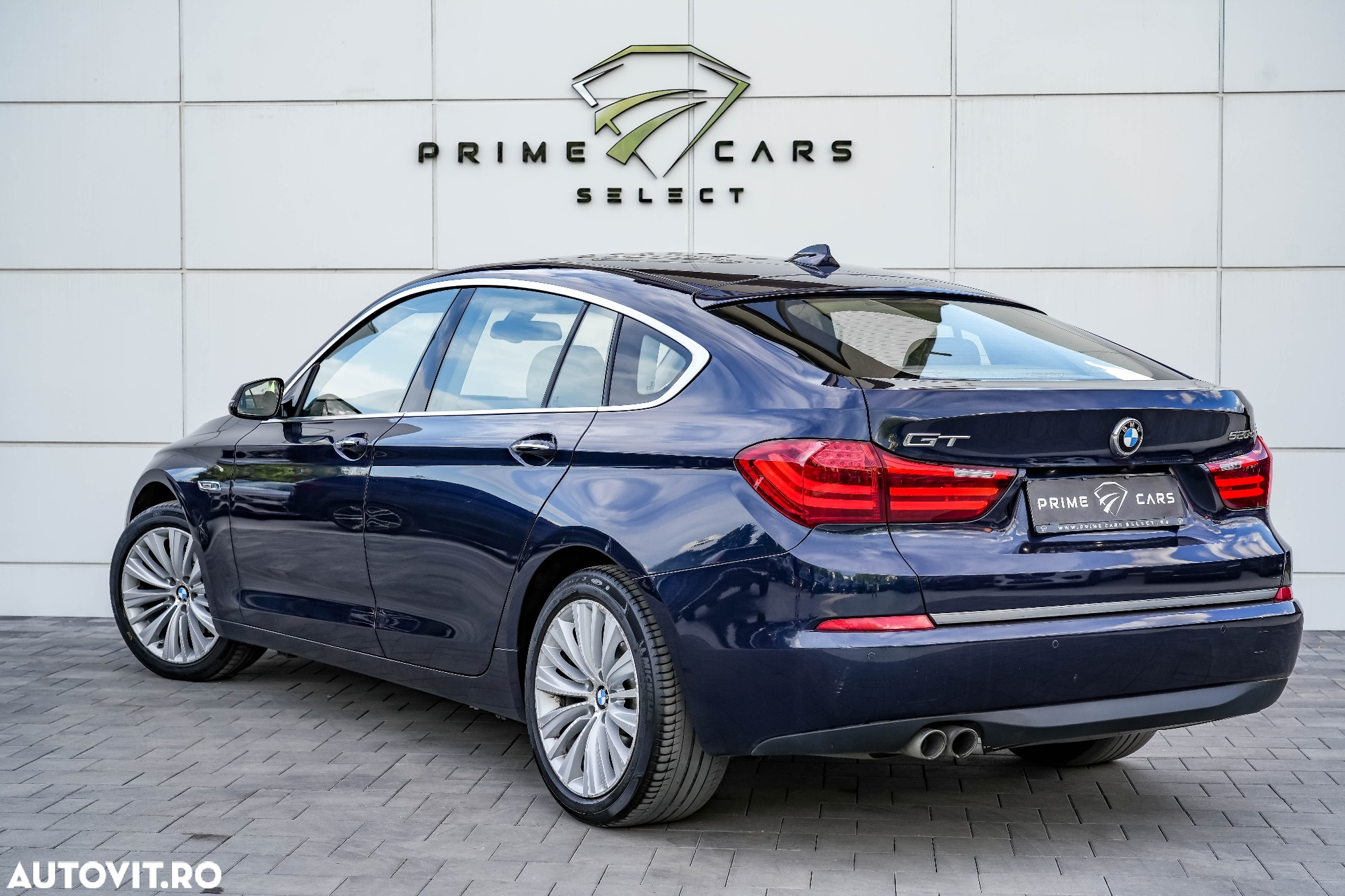 BMW Seria 5 520d Gran Turismo Aut. Luxury Line - 2