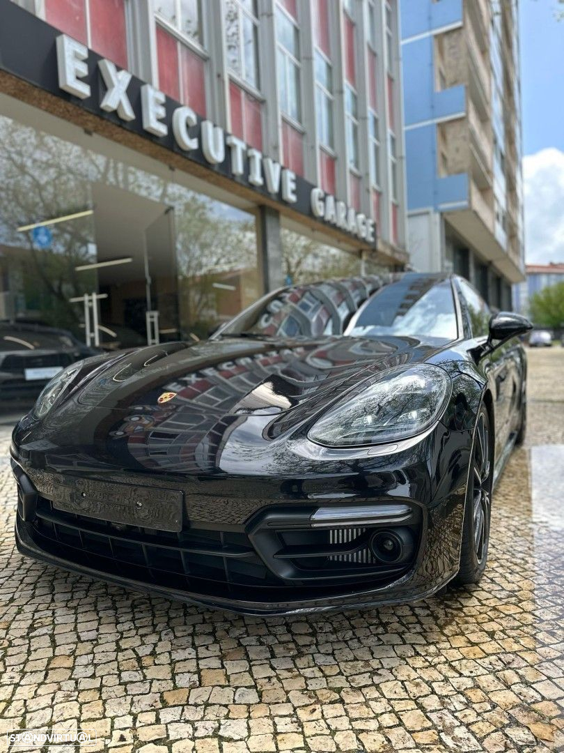 Porsche Panamera Sport Turismo 4 E-Hybrid - 2