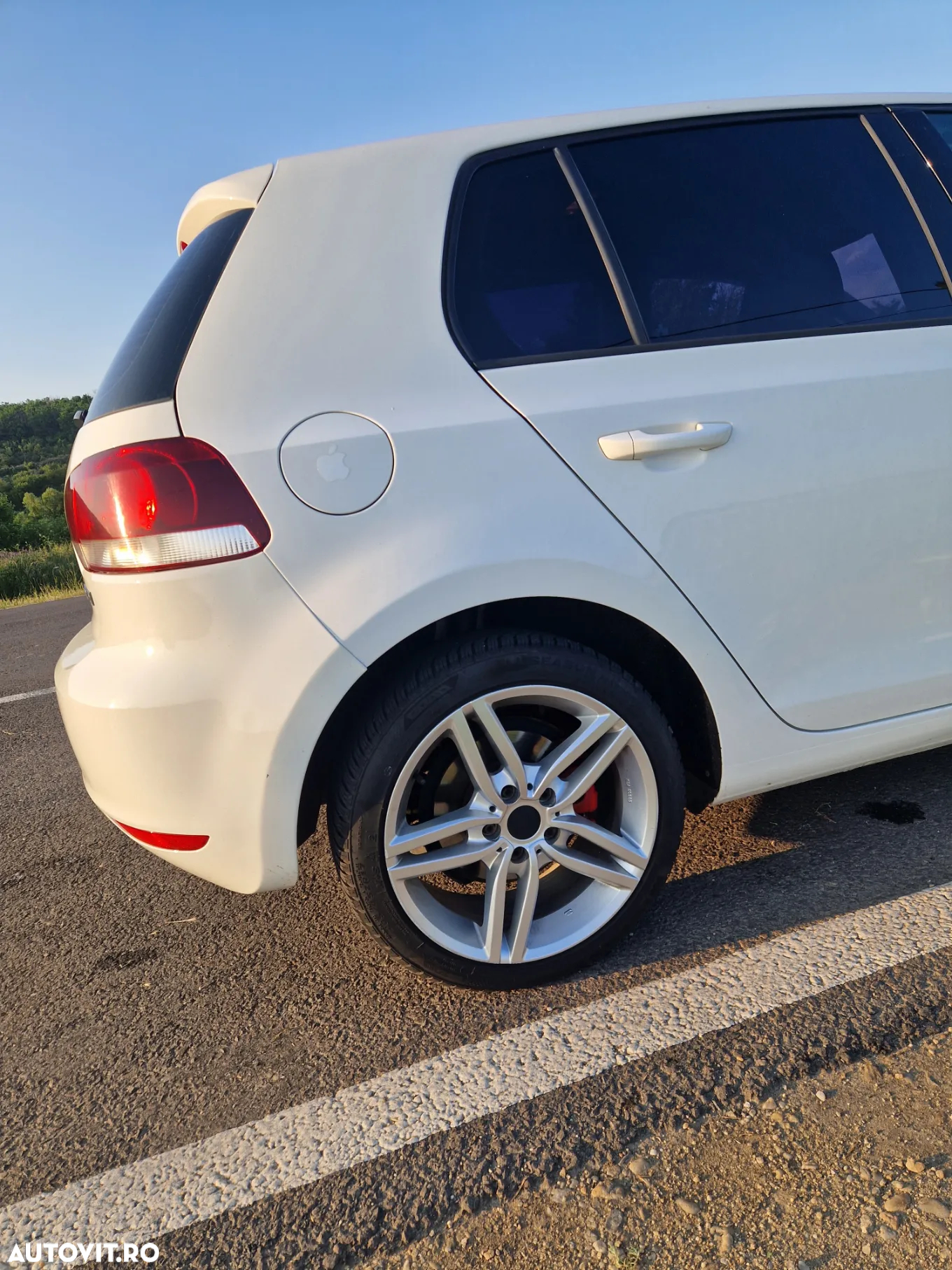 Volkswagen Golf 2.0 TDI DPF 4Motion Highline - 5