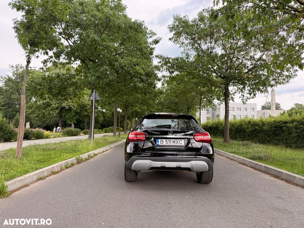Mercedes-Benz GLA 220 4MATIC - 15