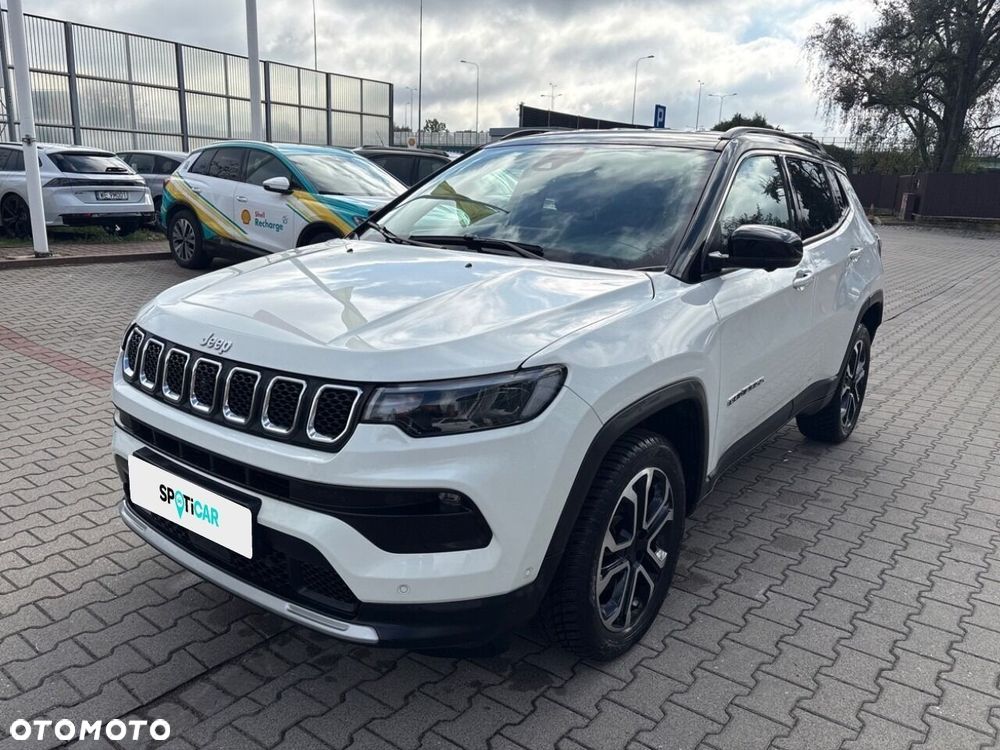 Jeep Compass - 26