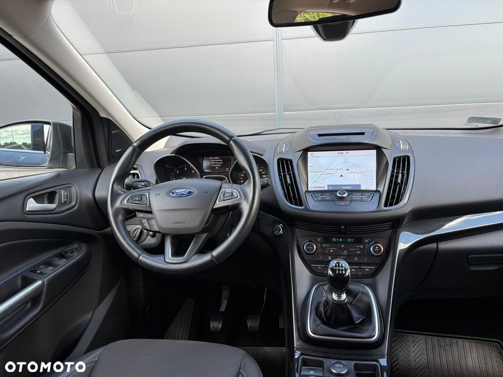 Ford Kuga 2.0 TDCi AWD Titanium - 25