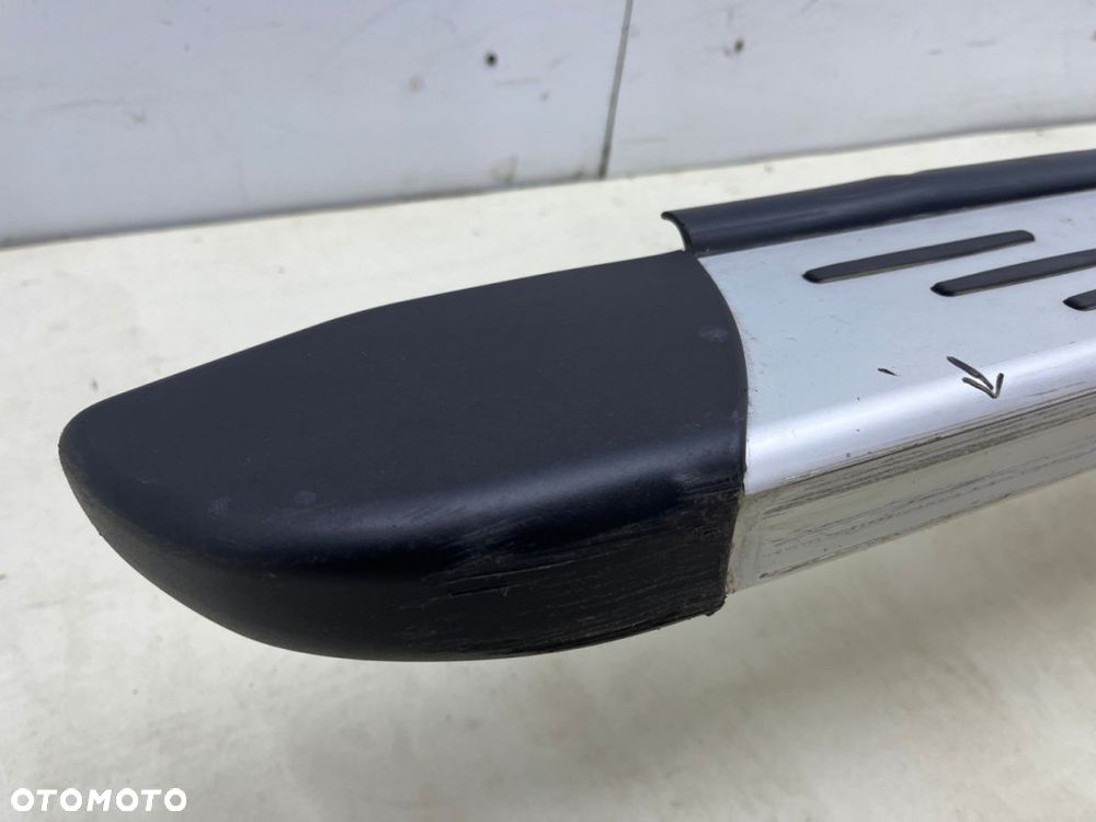 Nakładka progu Renault Captur 2 II 19r.- ASX 2 II 23r.- PRAWY stopień zewnętrzny oryginalny PRÓG - 2