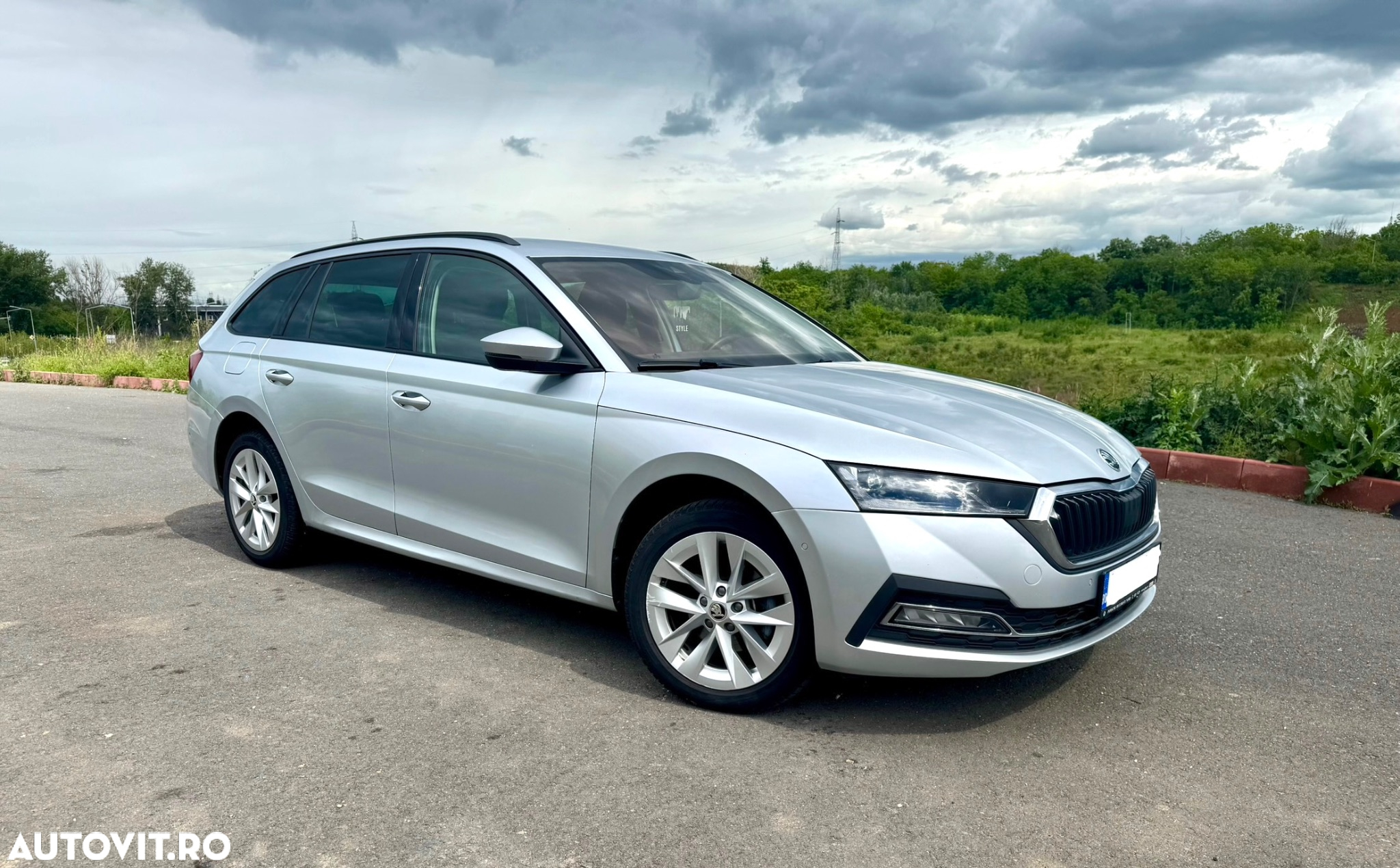 Skoda Octavia 2.0 TDI DSG Style - 11