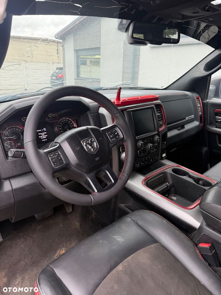 Dodge RAM 5.7 4x4 - 7