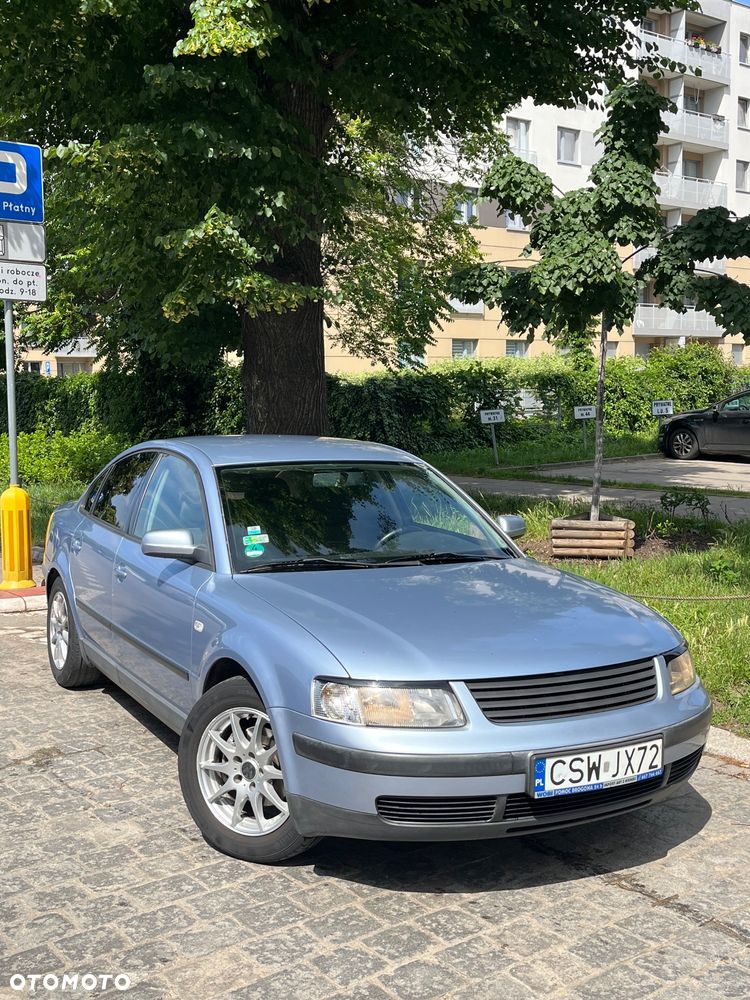 Volkswagen Passat 1.8 - 2