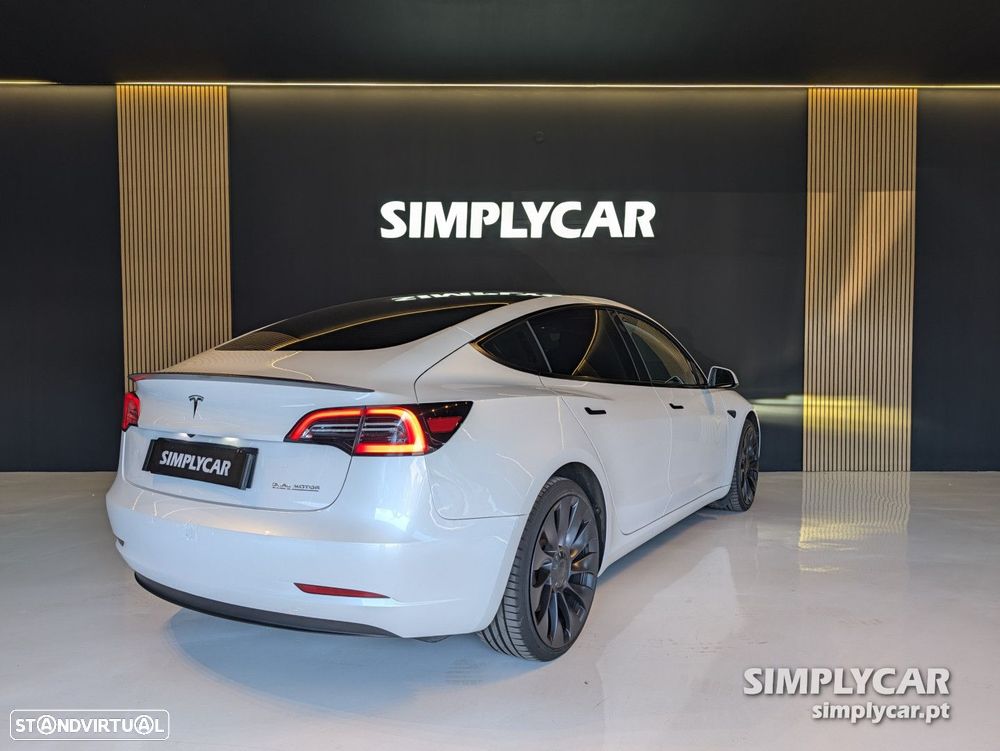 Tesla Model 3 Long Range AWD Dual Motor Performance - 4