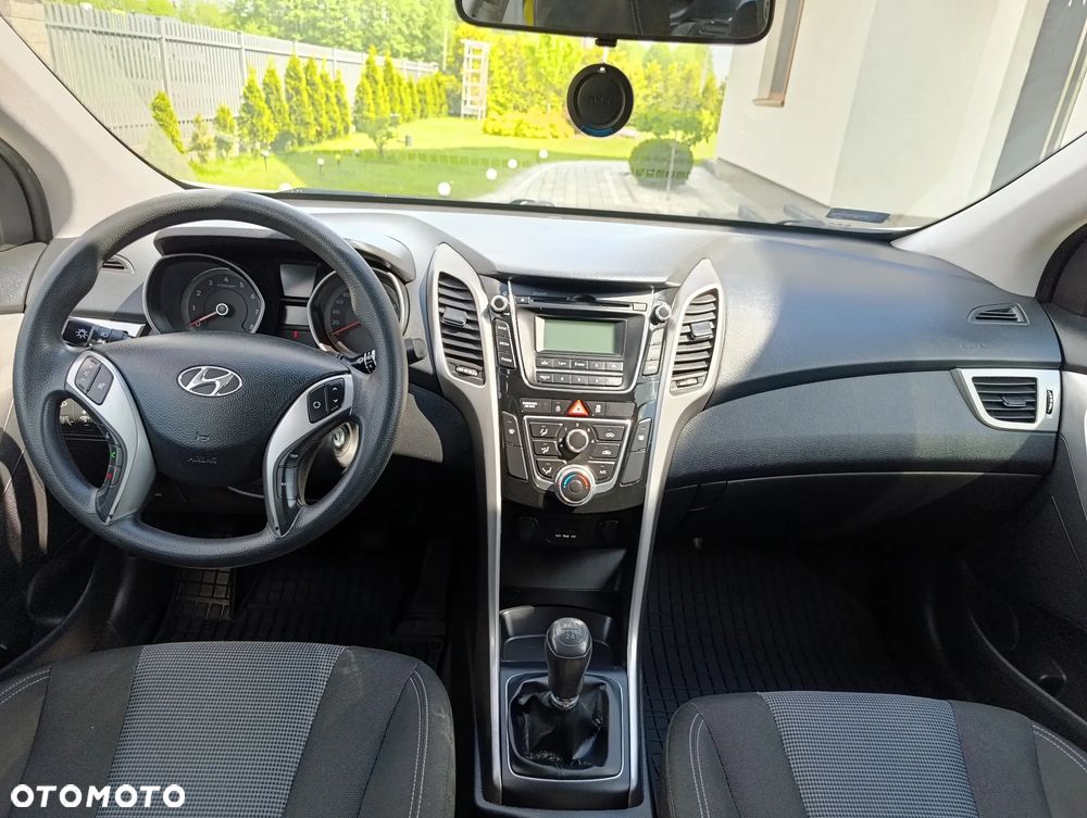 Hyundai i30 1.4 Comfort - 13