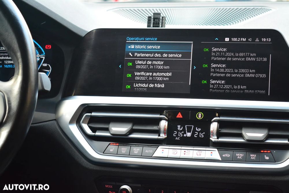 BMW Seria 3 330e Aut. Sport Line - 27