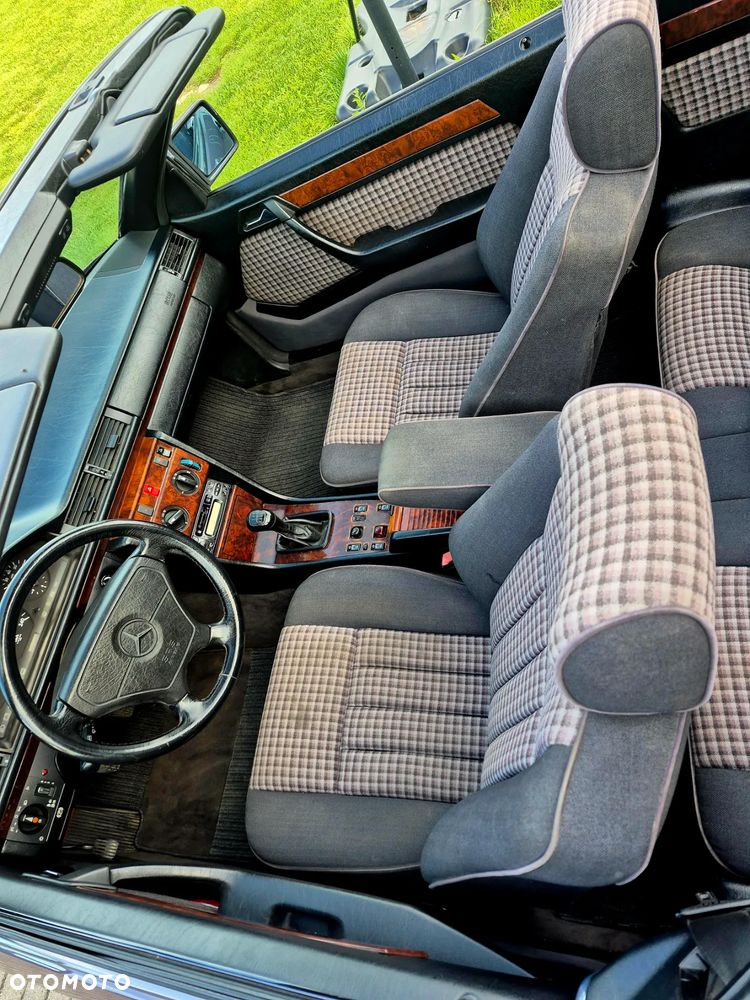 Mercedes-Benz W124 (1984-1993) - 17