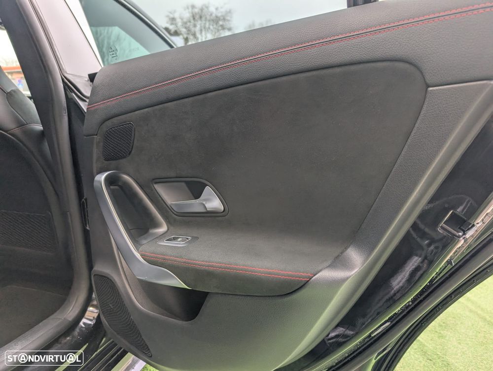 Mercedes-Benz CLA 250 e 8G-DCT Edition AMG Line - 28