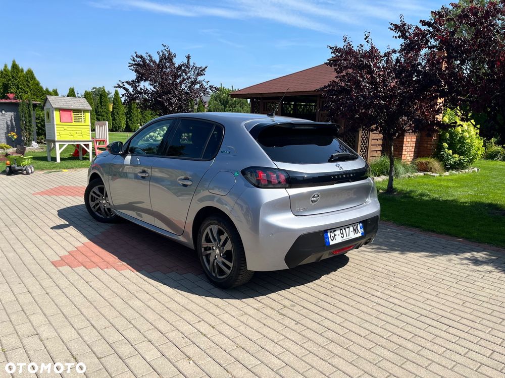 Peugeot 208 - 19