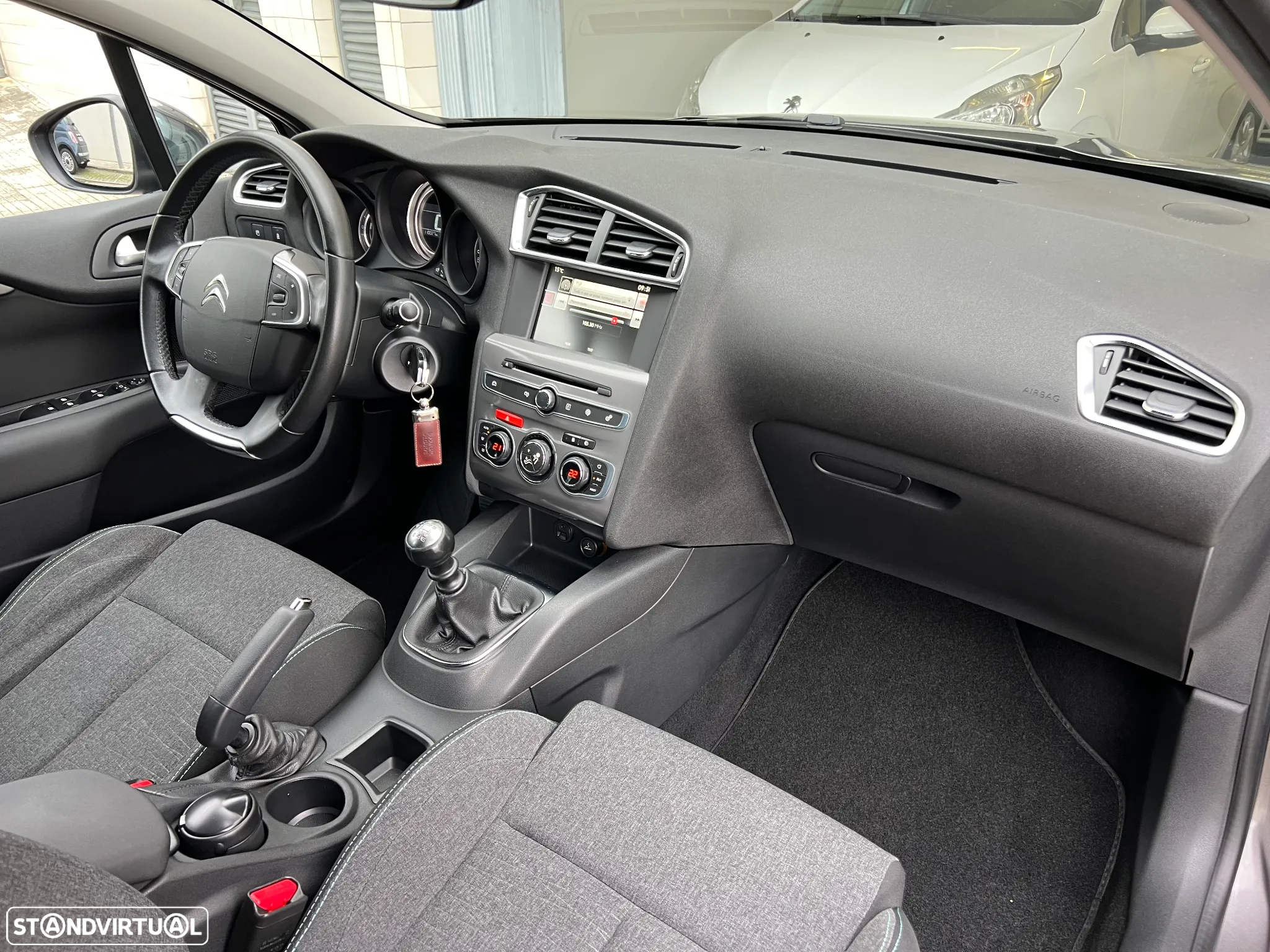 Citroën C4 1.2 PureTech Feel Edition - 19