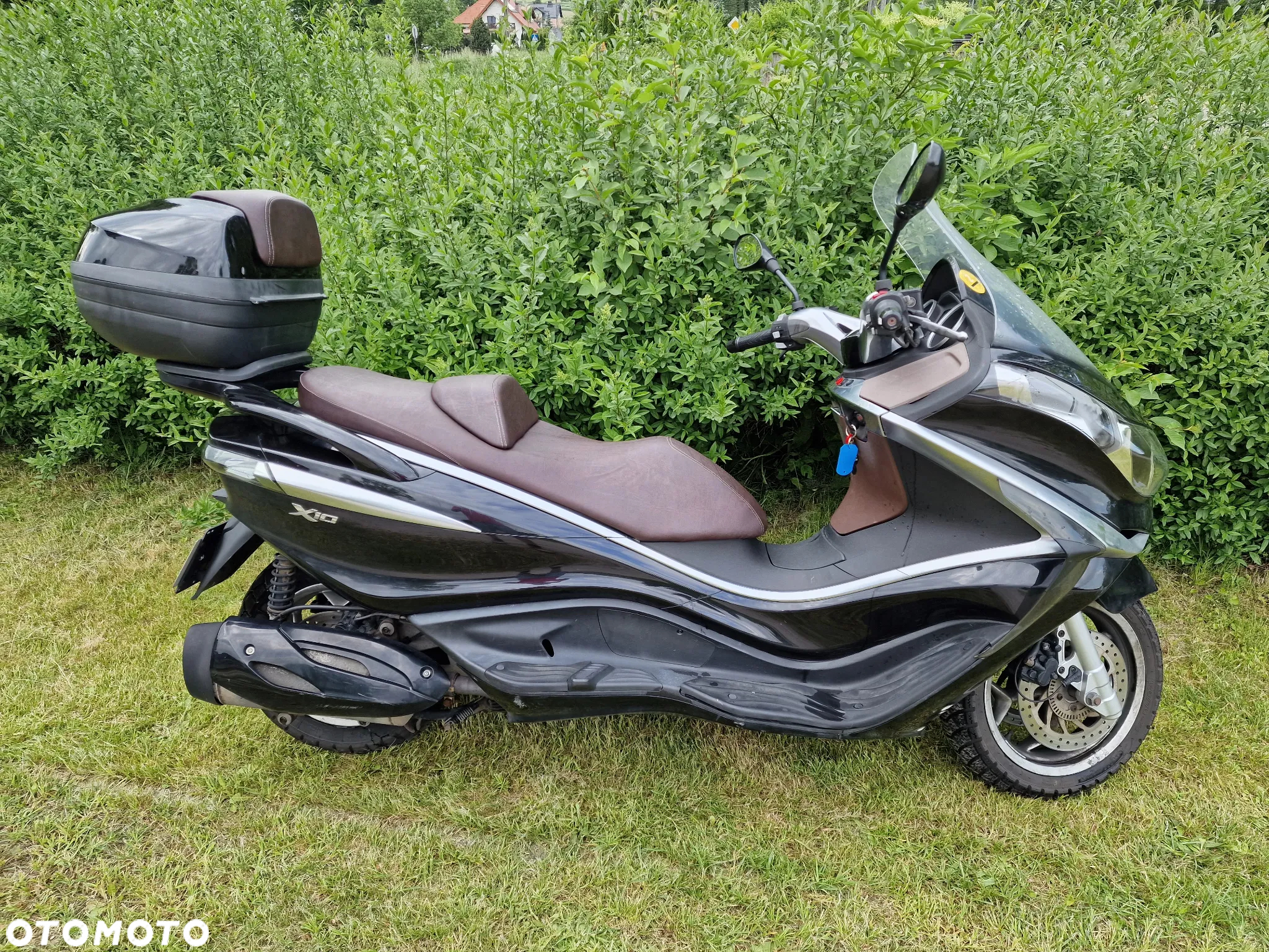Piaggio X10 - 2
